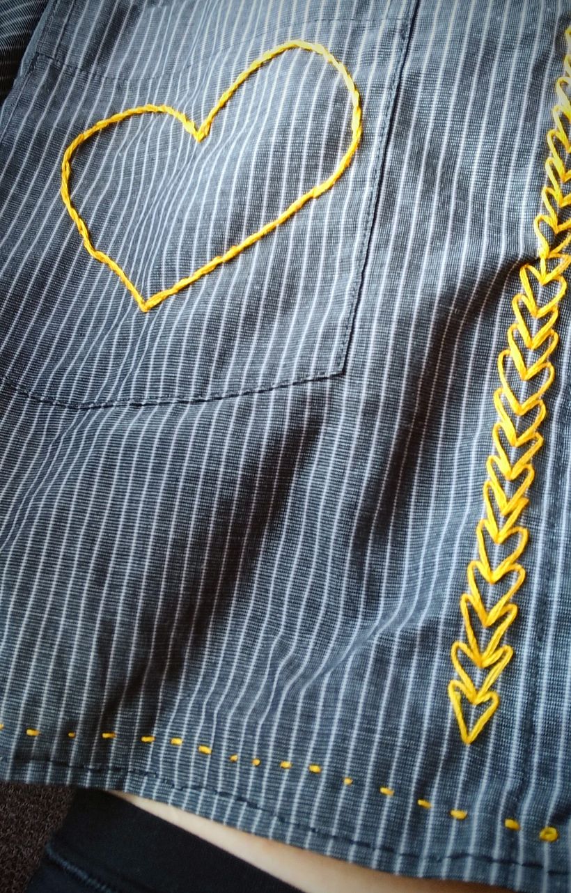 Cropped shirt with embroidery  - Bordir