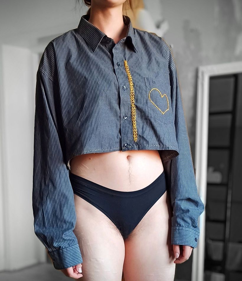 Cropped shirt with embroidery  - Bordir