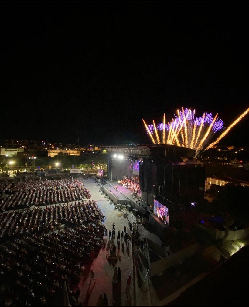 Such a great audience...and no better way to end a rock concert than a great firework display!