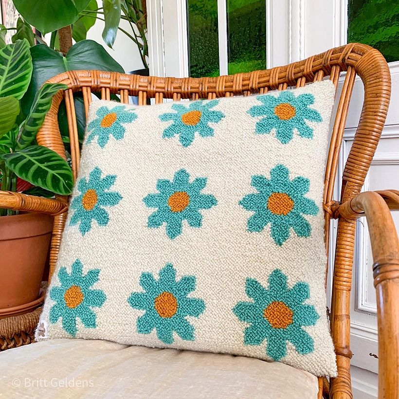 Punch needle flower cushion 4