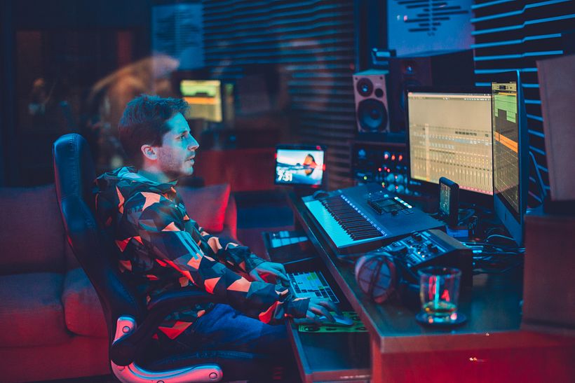 Produciendo la música