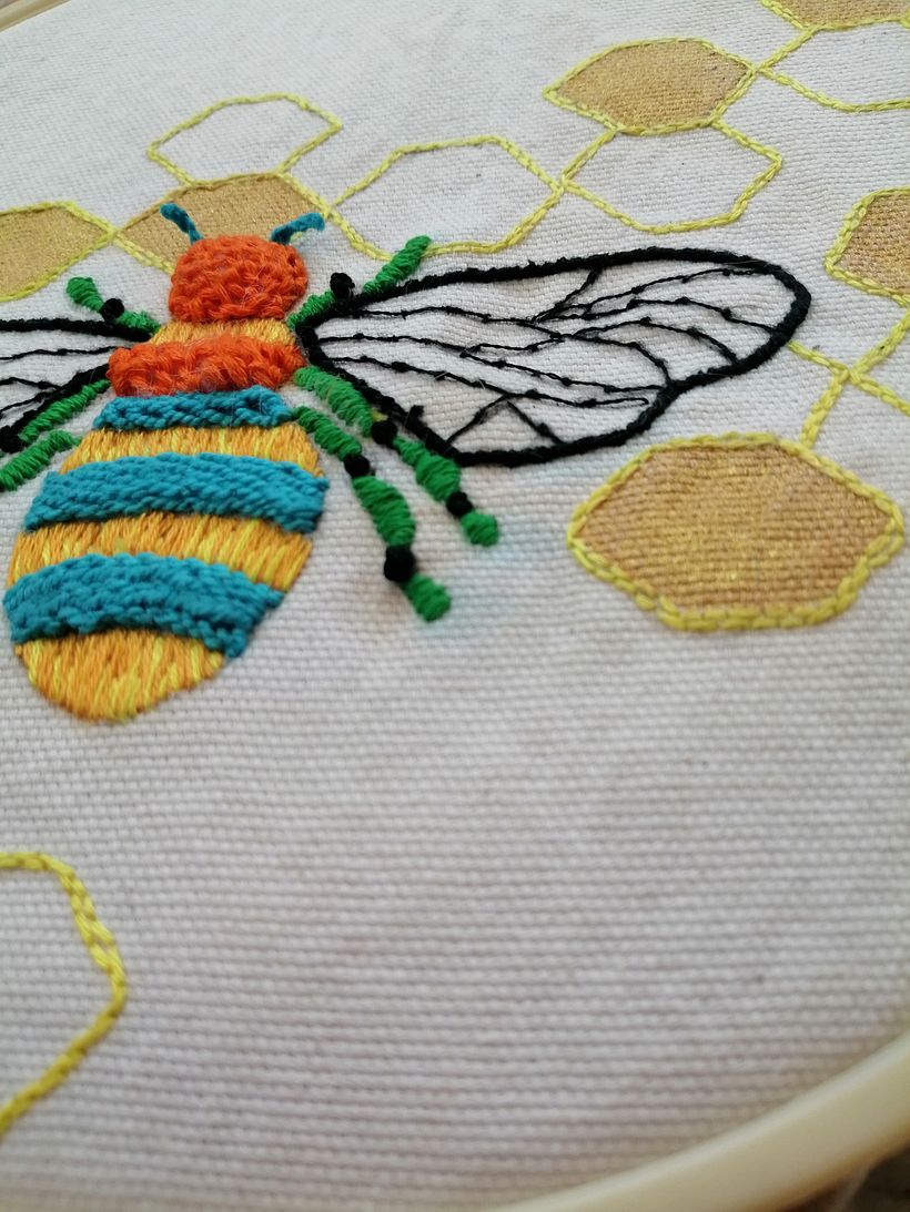 Mi proyecto del curso: Introducción al bordado en relieve 4