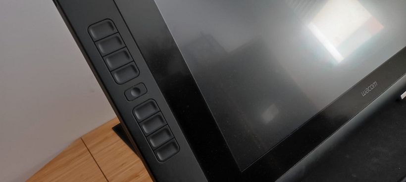 Vendo Cintiq 22HD muy buen estado. 2