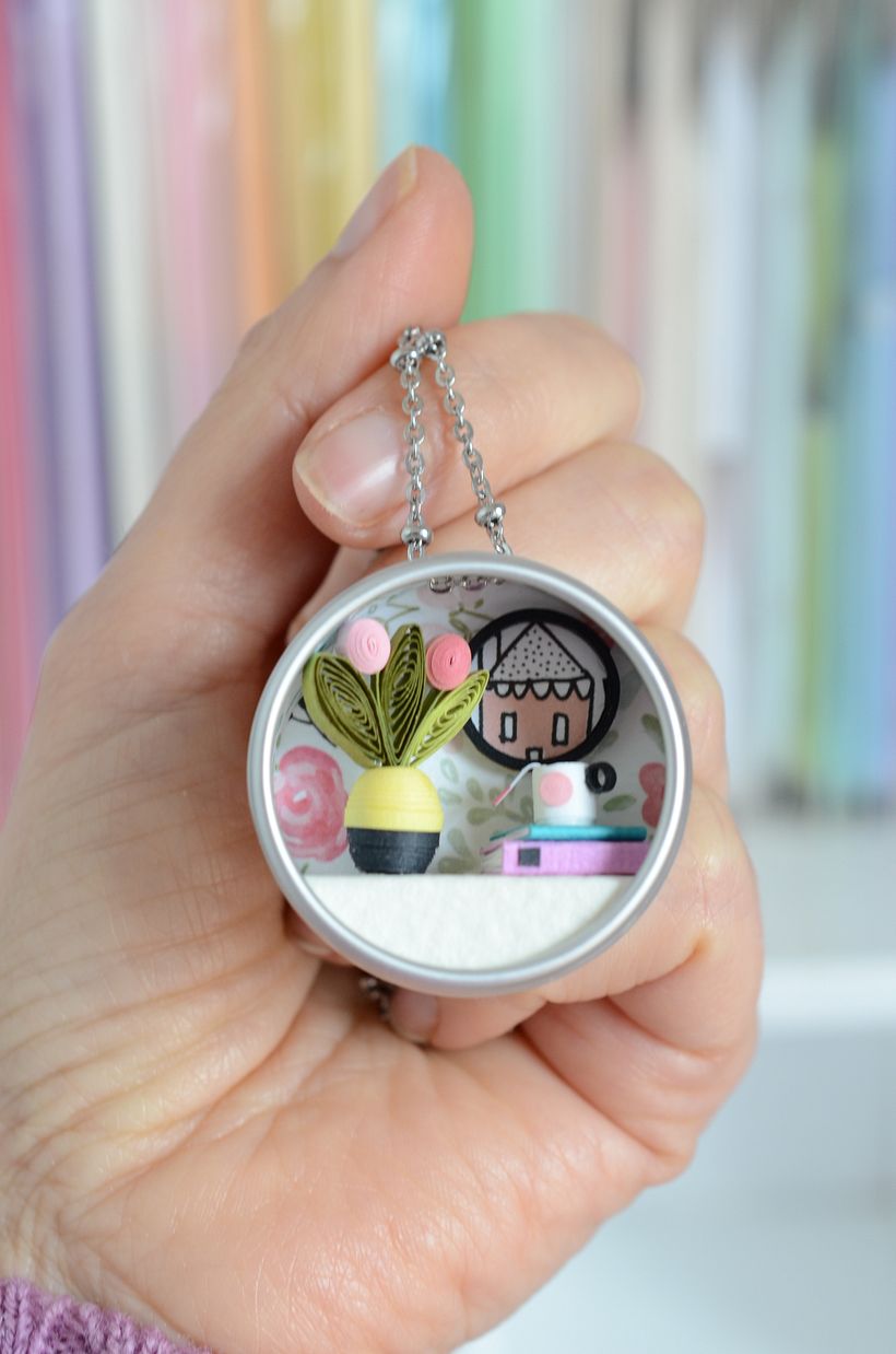 ciondolo realizzato in carta  - Jewelry Design