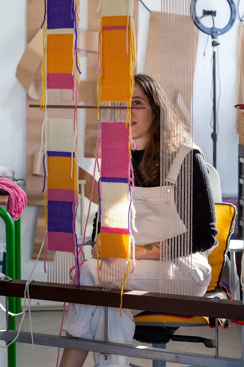 hand weaving on the loom