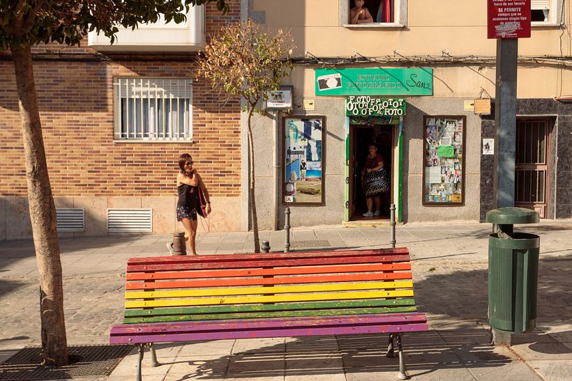 Escena cotidiana en la Plaza Fortuna.