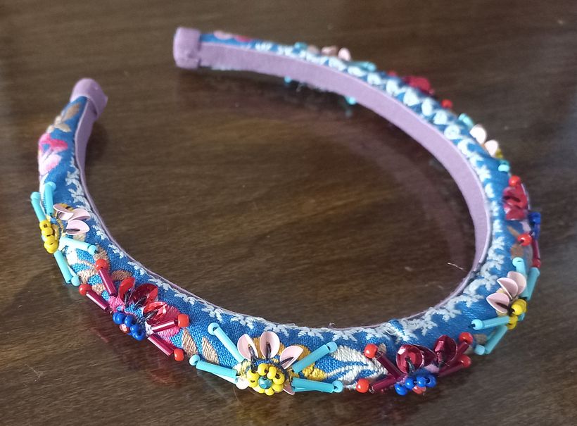 My project for course: Beaded Embroidery: Create Hair Accessories - Diseño de complementos