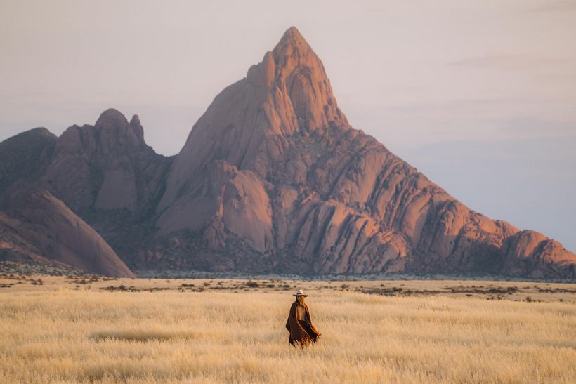 Otherworldly Landscapes & Colour Curation 1