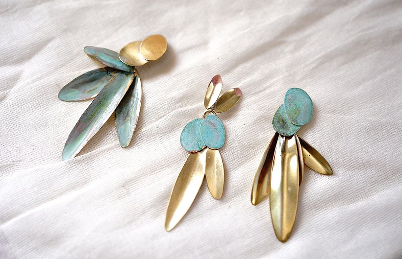 Olivos en latón pintados con patinas turquesas 