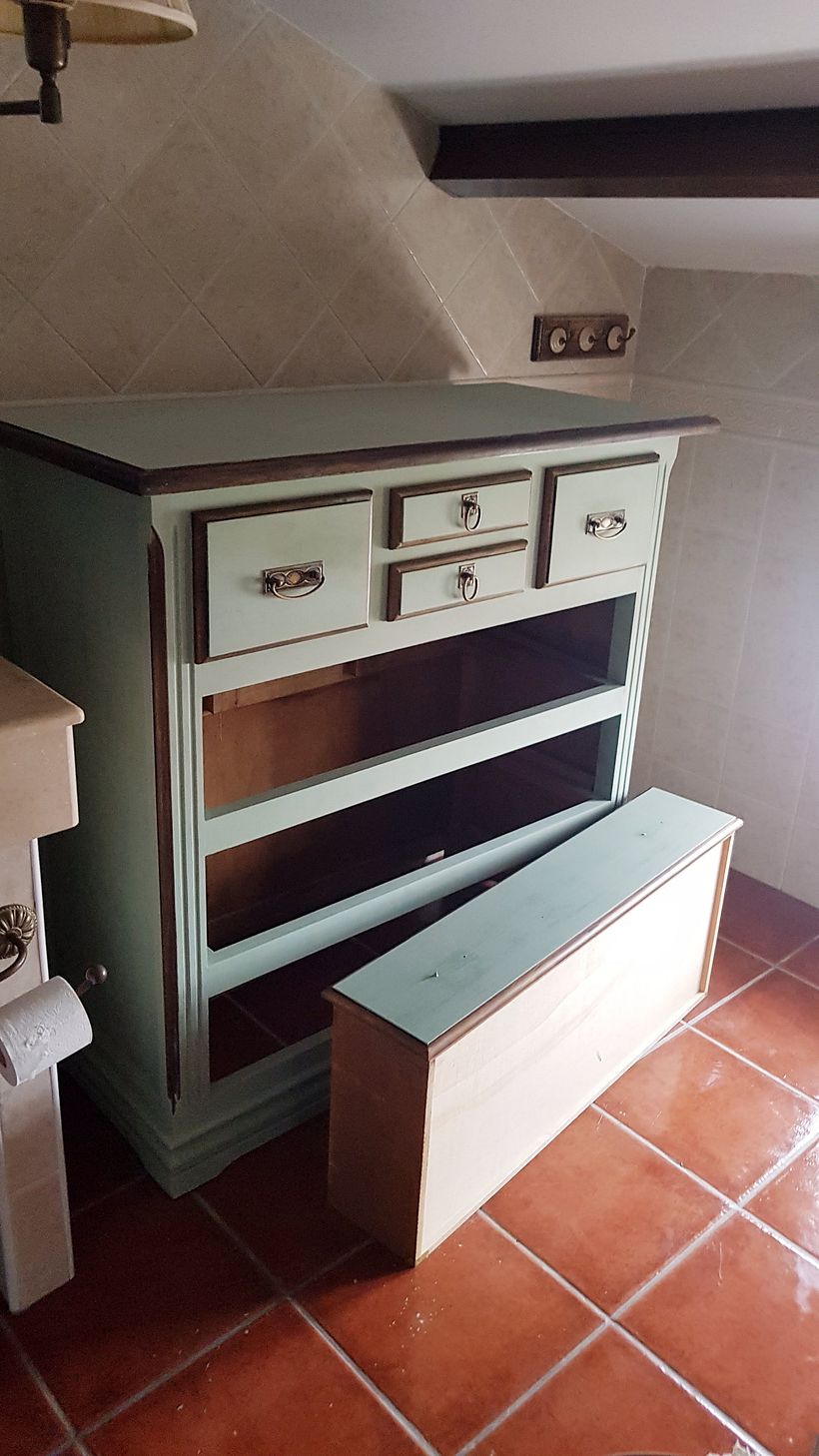 Mi proyecto del curso: Restauración y transformación de muebles para principiantes 2