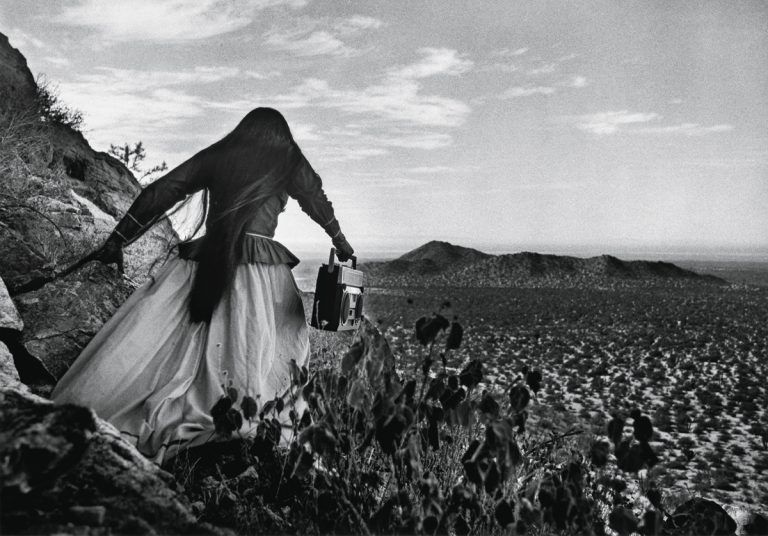 'Mujer Ángel', fotografía de Graciela Iturbide.