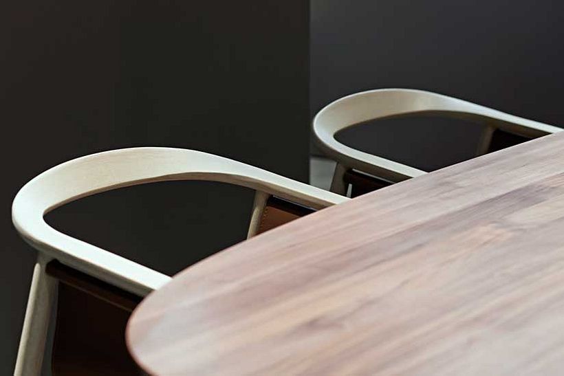 Pelle chair for Zeitraum 6