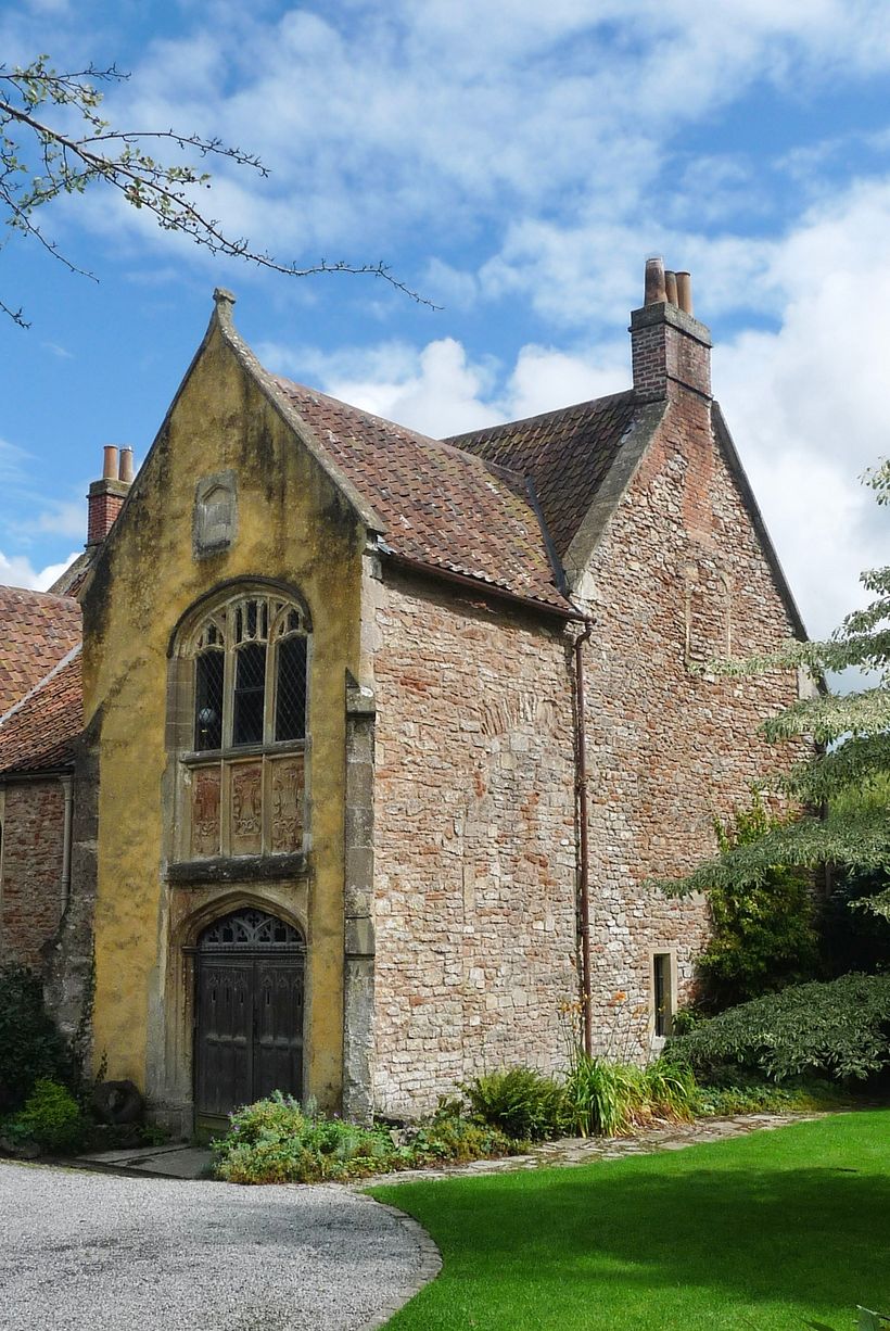 Part of church auxiliary buildings at Wells cathedral. Pic. taken when I was in the UK 2015