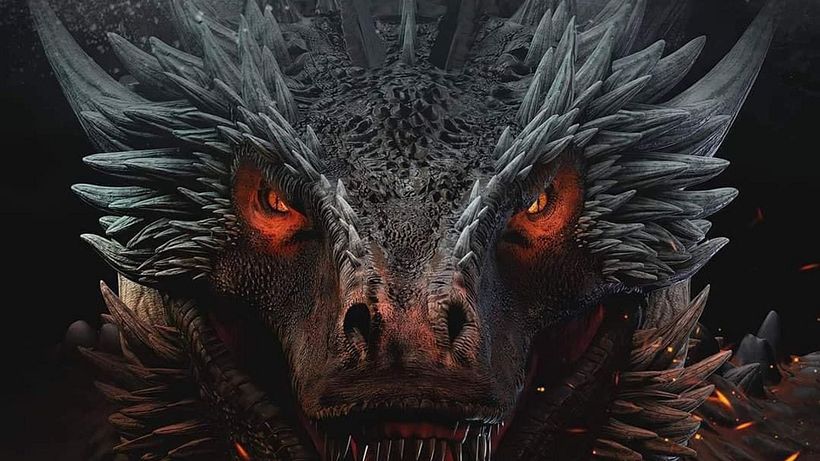 Dragon de fondo, baja opacidad para dar la sensación de "estar saliendo de las sombras"