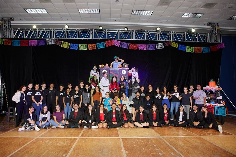 Actriz en la obra "El Aquelarre de las Monstrues" de la compañía de Teatro Juvenil del Tecnológico de Monterrey Campus Querétaro 2021-2022 2