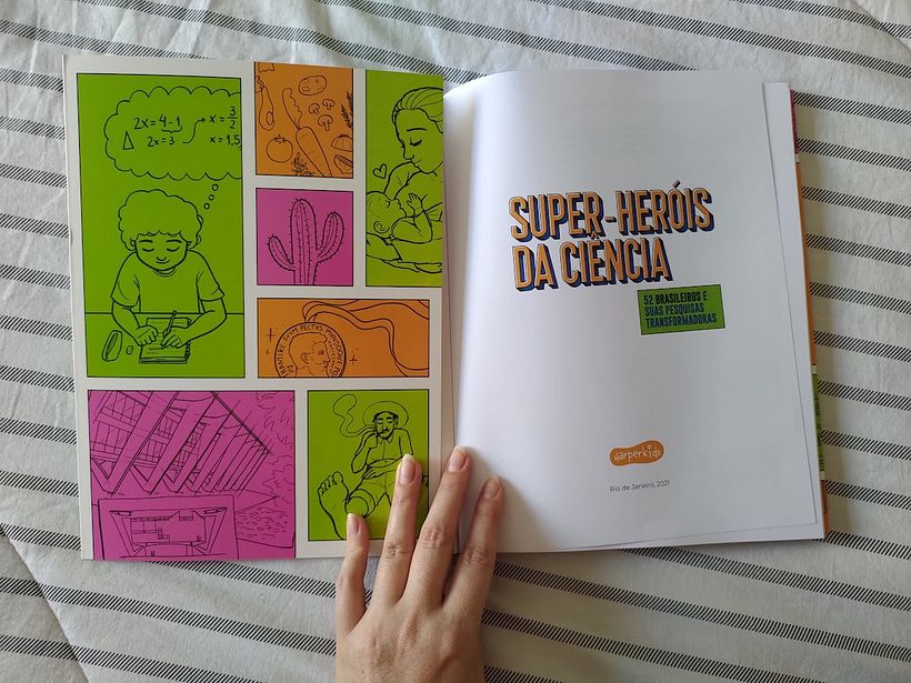 Livro aberto e capa interna