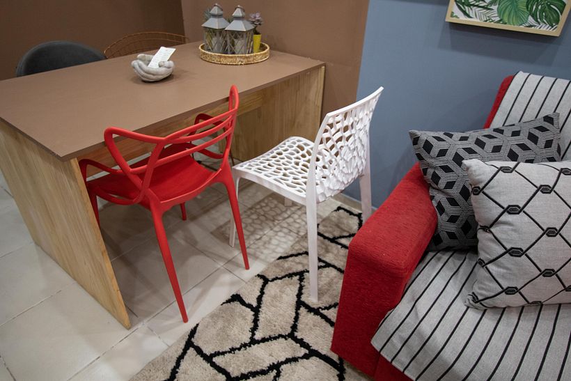 Sala de estar e jantar. Um palco para o shows do trio que mora nela. São Paulo/SP 8