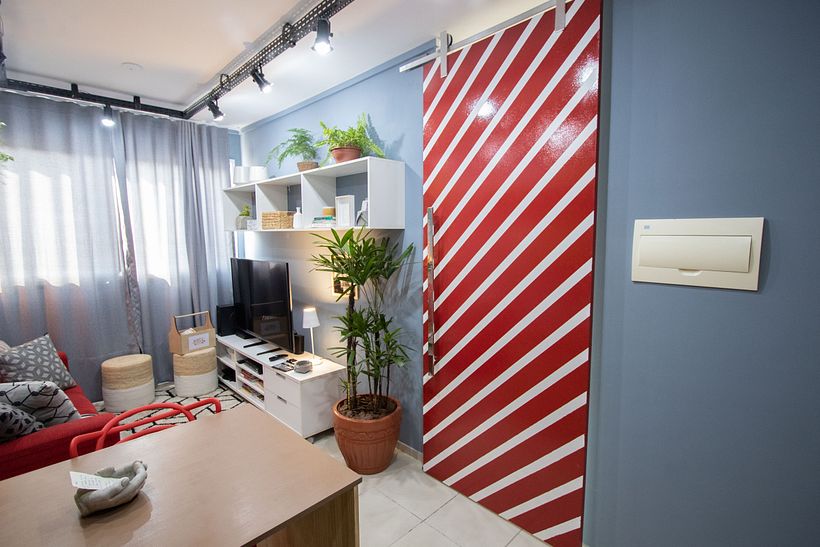 Sala de estar e jantar. Um palco para o shows do trio que mora nela. São Paulo/SP 11