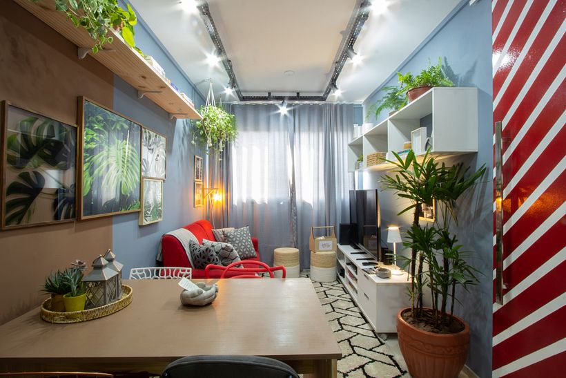 Sala de estar e jantar. Um palco para o shows do trio que mora nela. São Paulo/SP 3