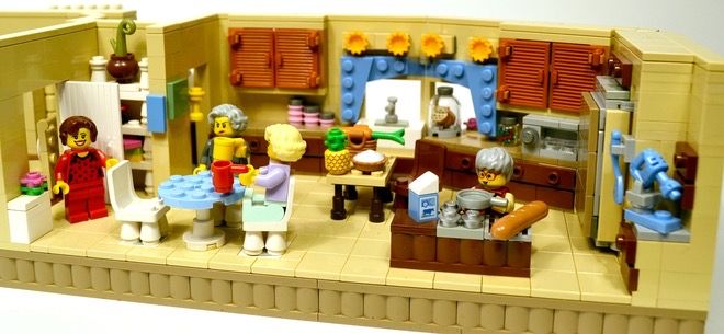 LEGO Golden Girls House 3