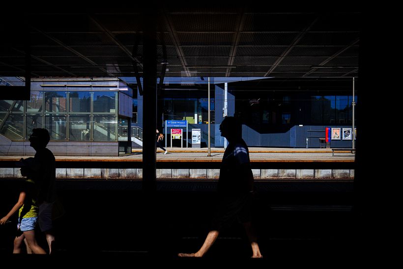 Mój projekt z kursu: Wprowadzenie do fotografii ulicznej - dworzec kolejowy 5