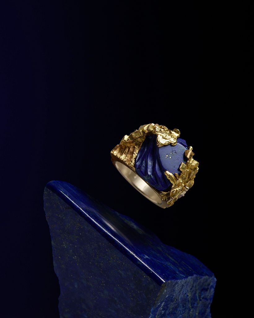 Bague Sommet Bleu ©studio_onzeheuresonze Photo : ©laurahinstin Retouche photo : ©401paris