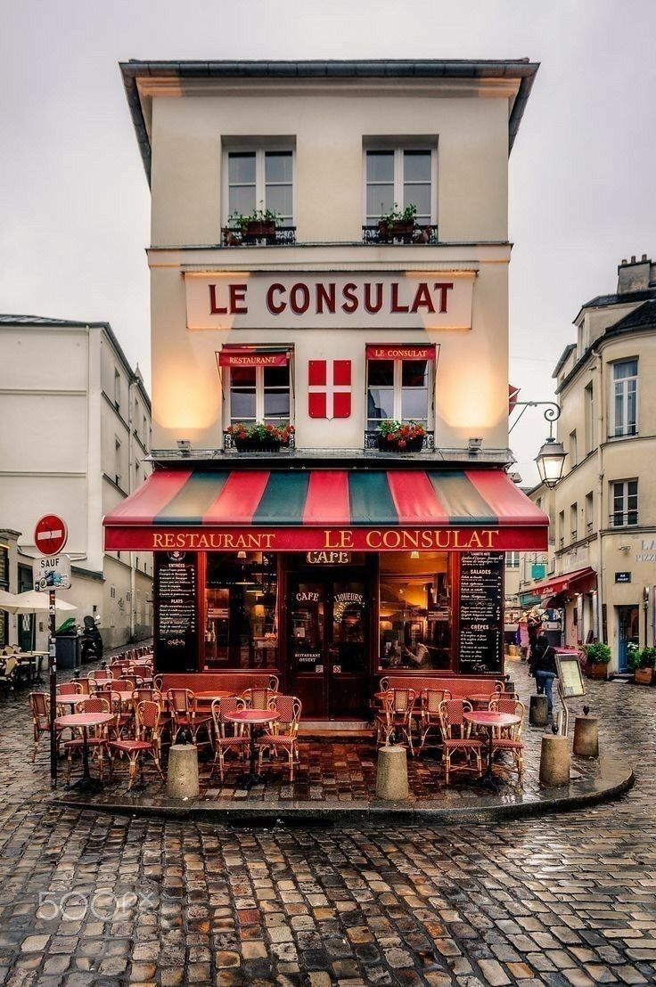 I chose to sketch a famous building in Paris named The Consulate.