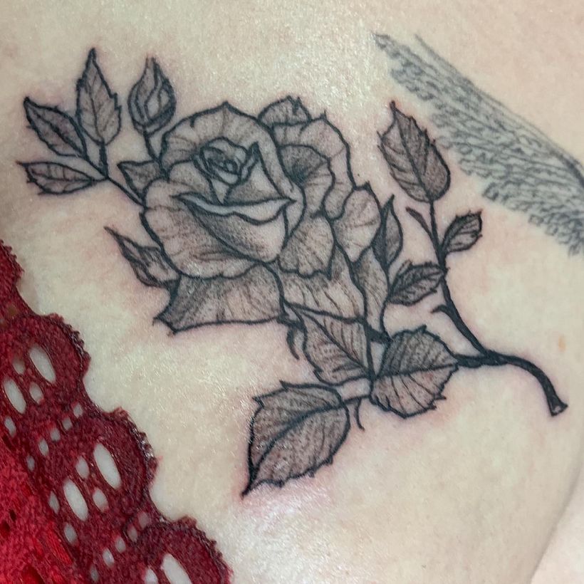 Meu projeto do curso: Tatuagem botânica com pontilhismo 2
