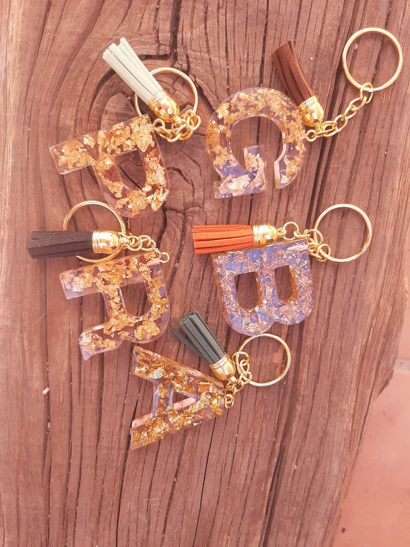 Mi proyecto del curso: Diseño de joyería en resina 3