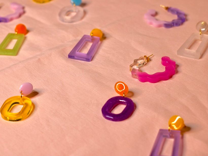 Jewelry by Filly Sannnino.