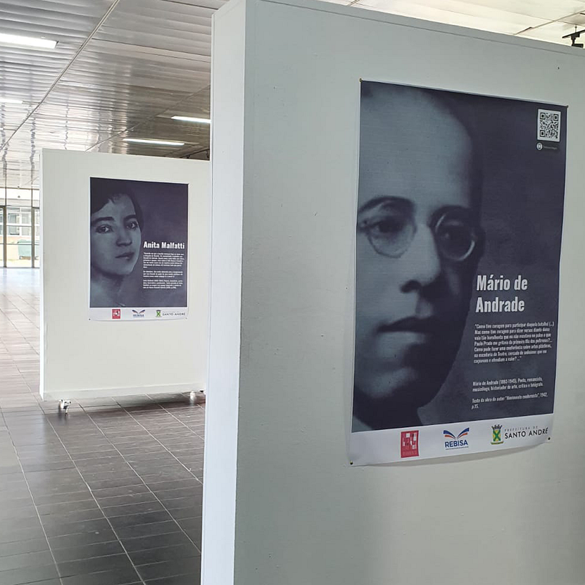 FOTO 1 DA EXPOSIÇÃO MEMÓRIAS DE 22, REALIZADA NO SAGUÃO DO PAÇO MUNICIPAL DE SANTO ANDRÉ, SÃO PAULO