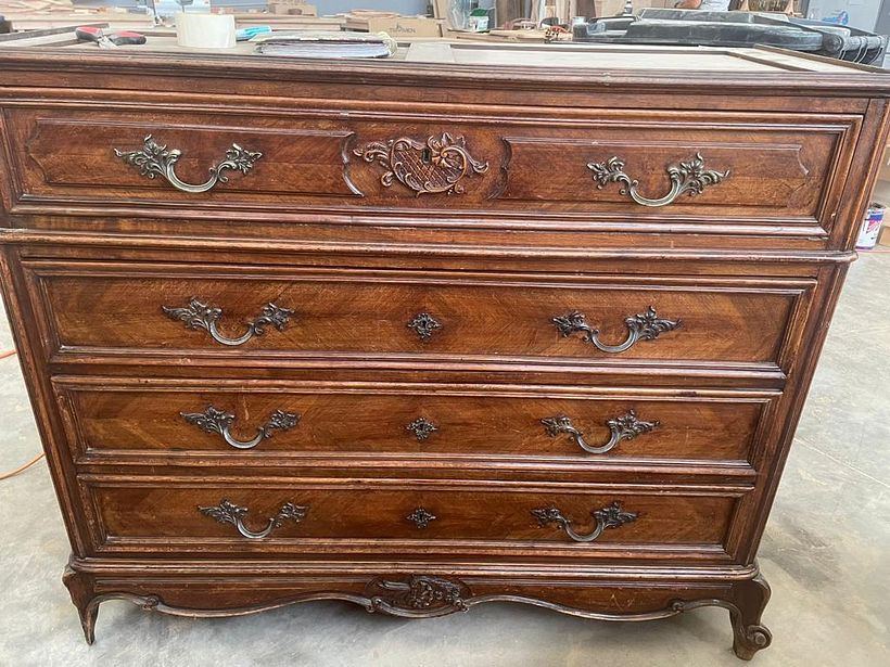 Cómoda antes de ser renovada