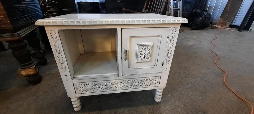 Mueble antes de renovar