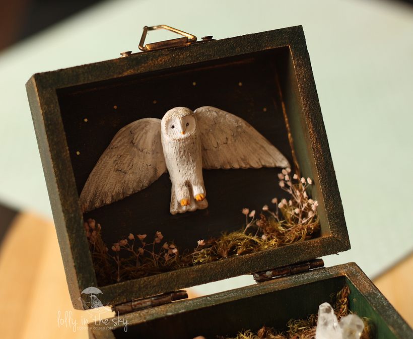 Coruja em Polymer Clay. Para ver um vídeo da caixinha de música, acesse meu instagram: https://www.instagram.com/reel/CjjP0_5