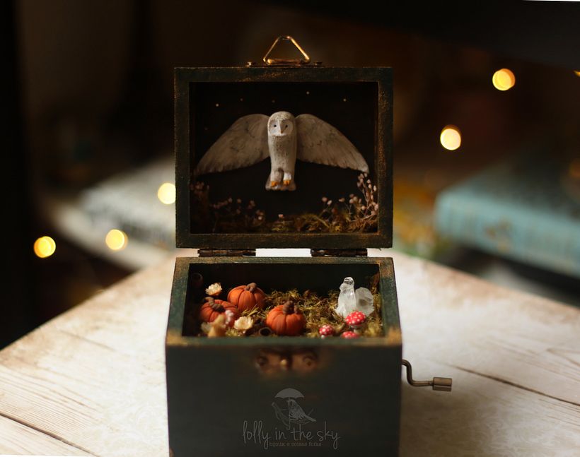 Para ver um vídeo da caixinha de música, acesse meu instagram: https://www.instagram.com/reel/CjjP0_5