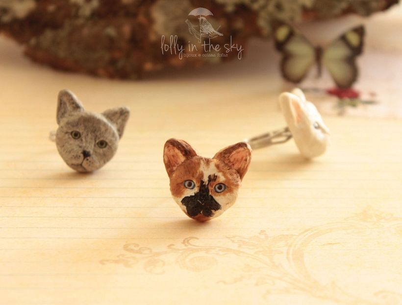 anéis com felinos modelados em polymer clay
