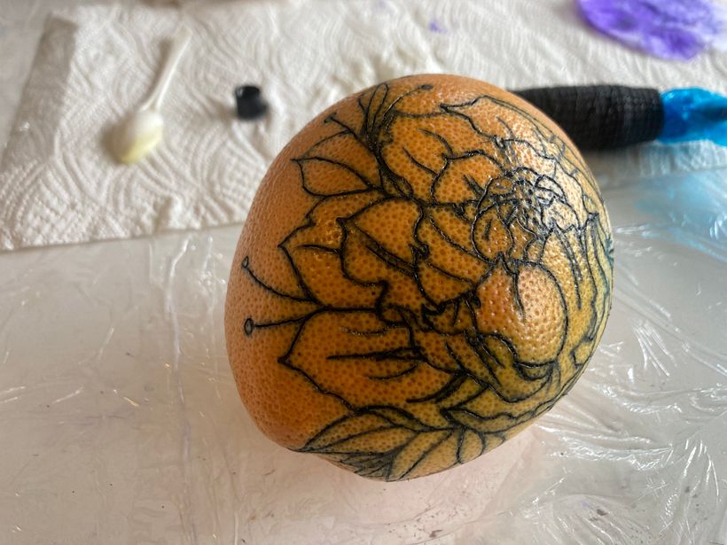 Outlines done. I have to say it was a little terrible. The needle quickly ate up the grapefruit.  