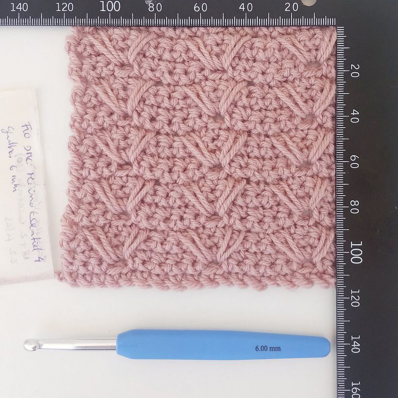 Amostra Ponto Pássaros Voadores - Fio DMC Merino Essentiel 4 - Agulha 6mm