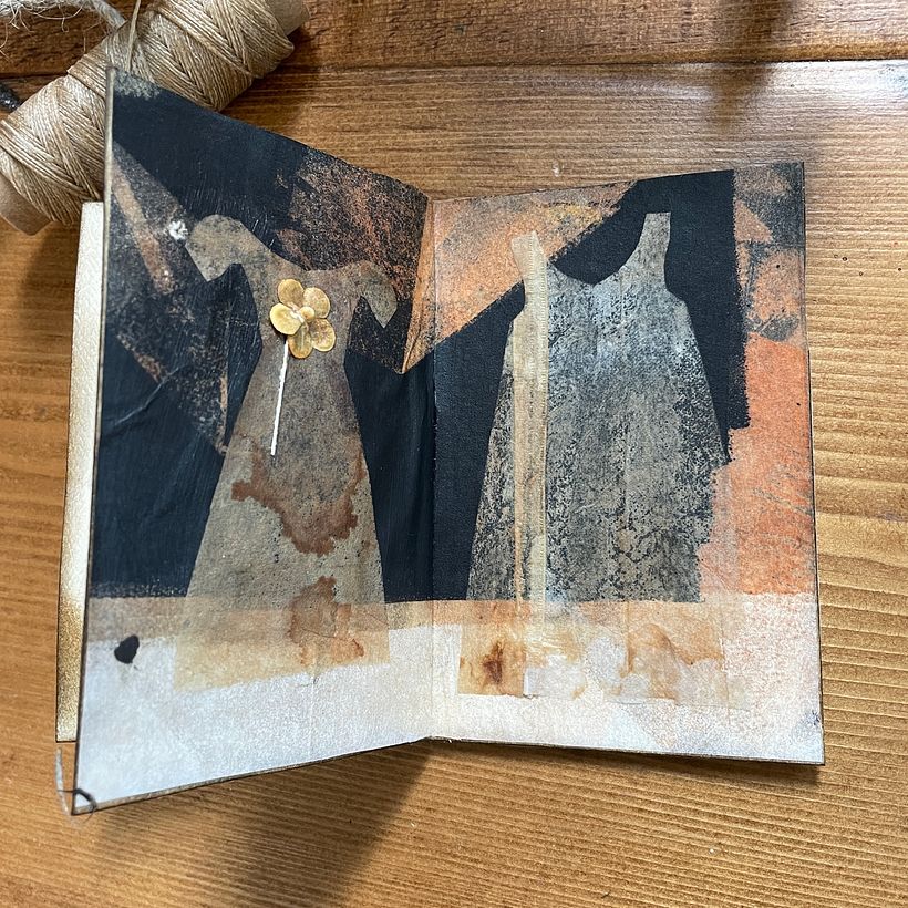 Dressed for Tea (Tea bag Journal) 6