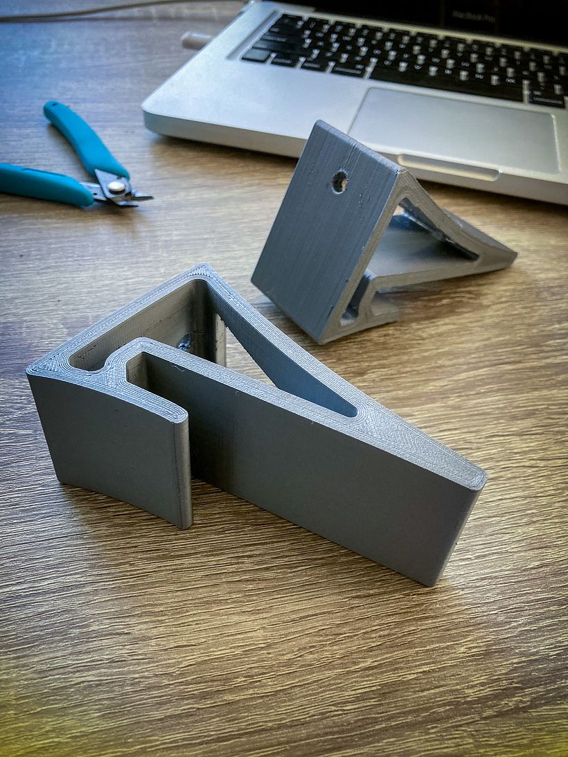 3D Printed Casing Holder 9