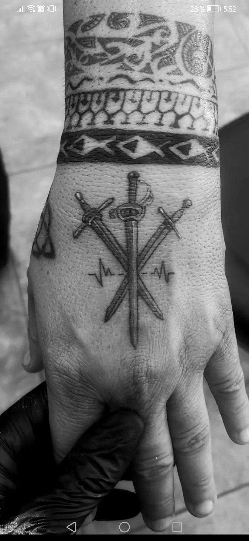 Mi proyecto del curso: Tatuaje fine line: la sutileza de la línea 3