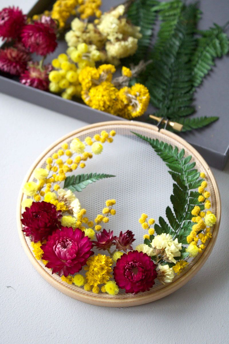 Make your own dried flower embroidery art