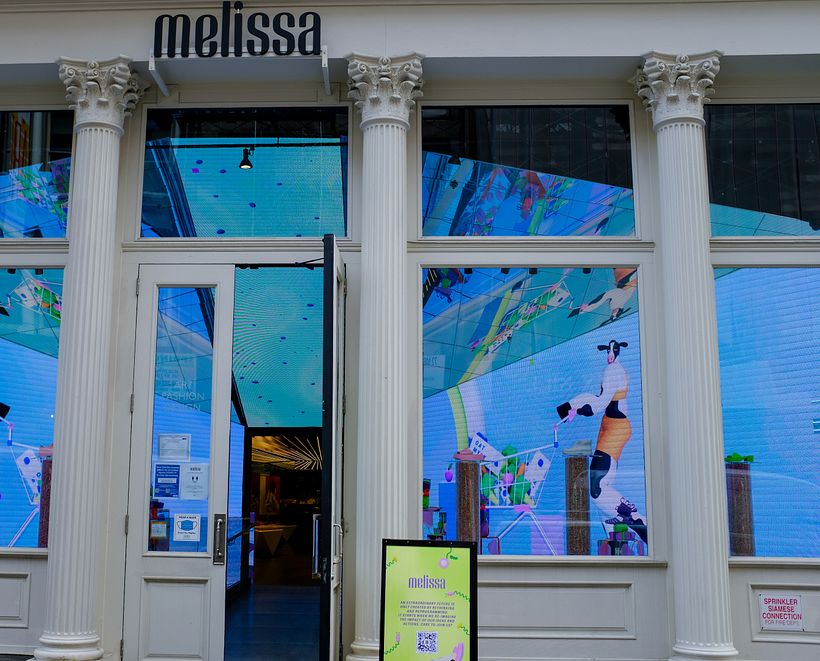 Steph Ramplin for Melissa: Animation + In-Store Installation 11