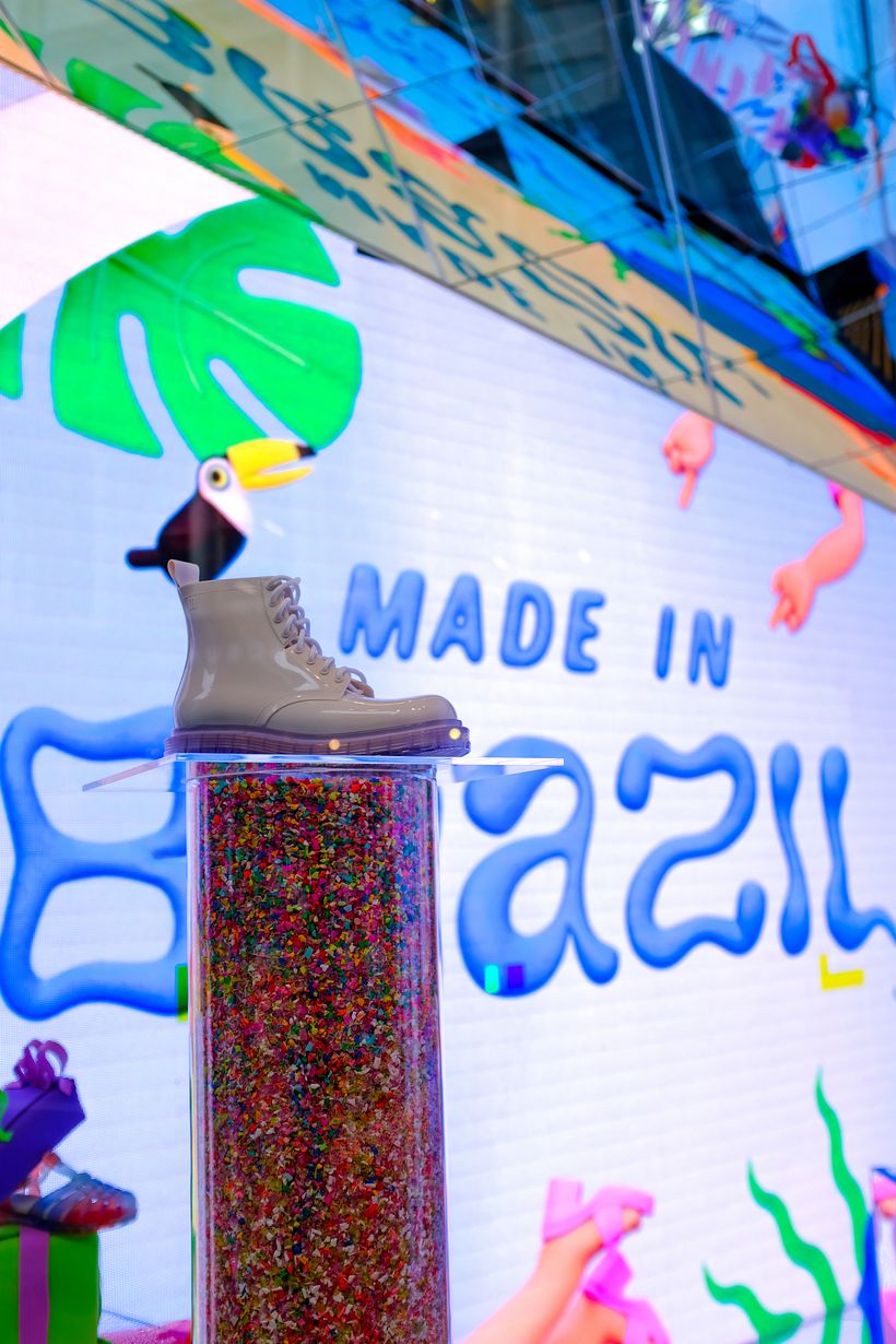 Steph Ramplin for Melissa: Animation + In-Store Installation 12