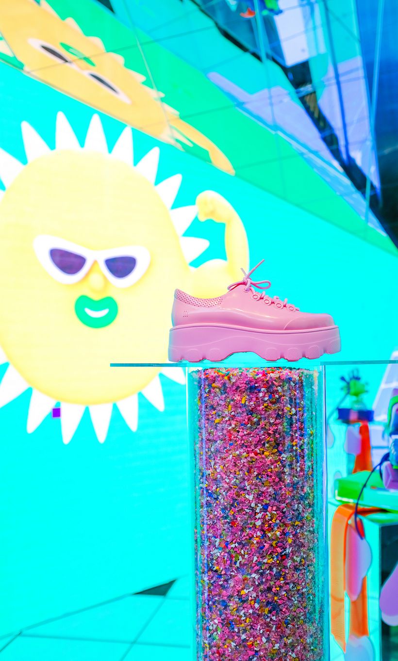 Steph Ramplin for Melissa: Animation + In-Store Installation 13