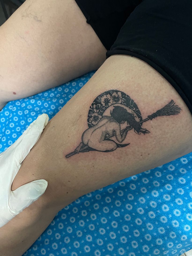 Mi proyecto del curso: Tatuaje fine line: la sutileza de la línea 10