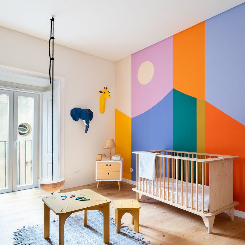 The wall panels were installed in Casa Aberta — an beautiful burst of color!