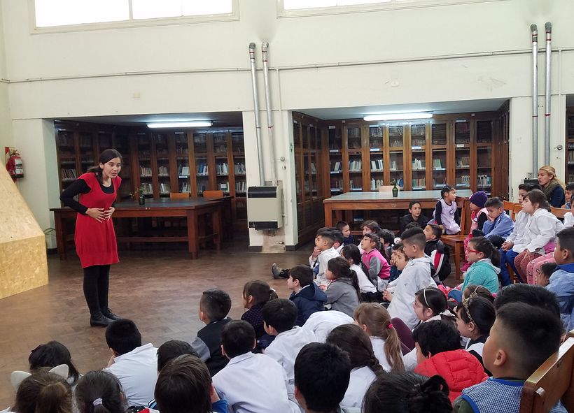 Fundadora y narradora oral de la Compañía La Matrioska 5