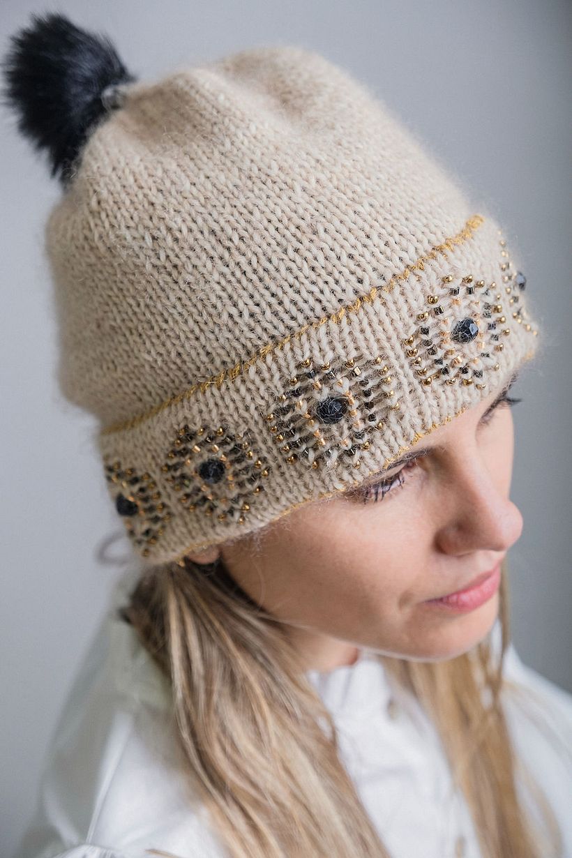 Queen hat 2