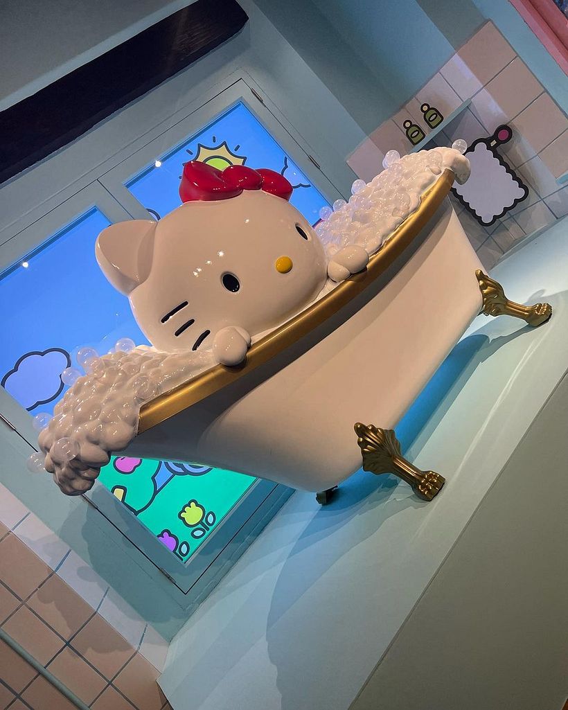 Hello Kitty Cafe 3